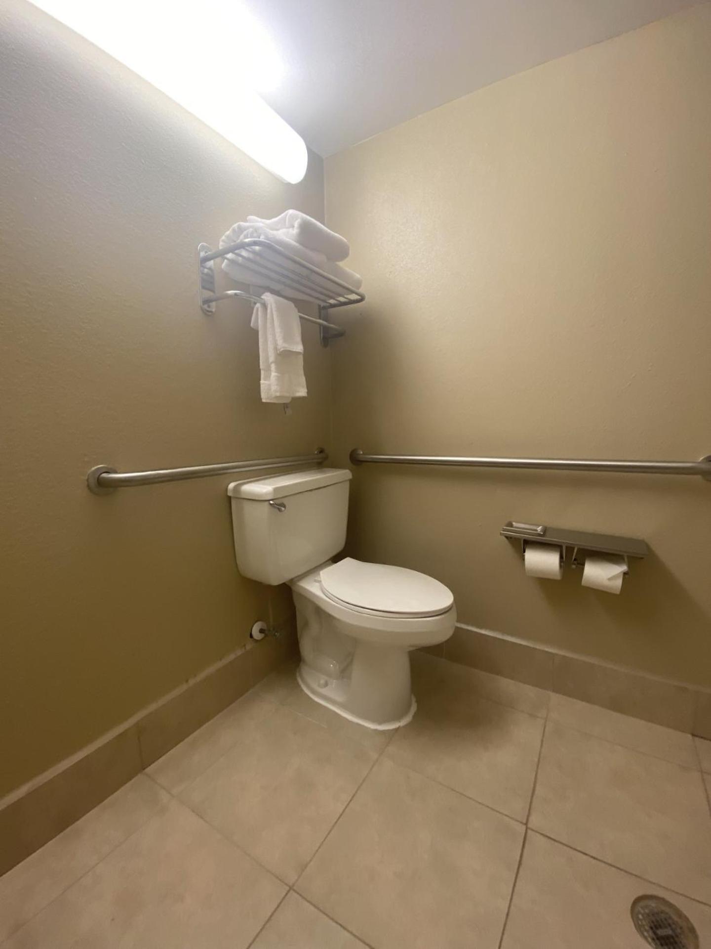 Comfort Suites Concord Mills Екстериор снимка