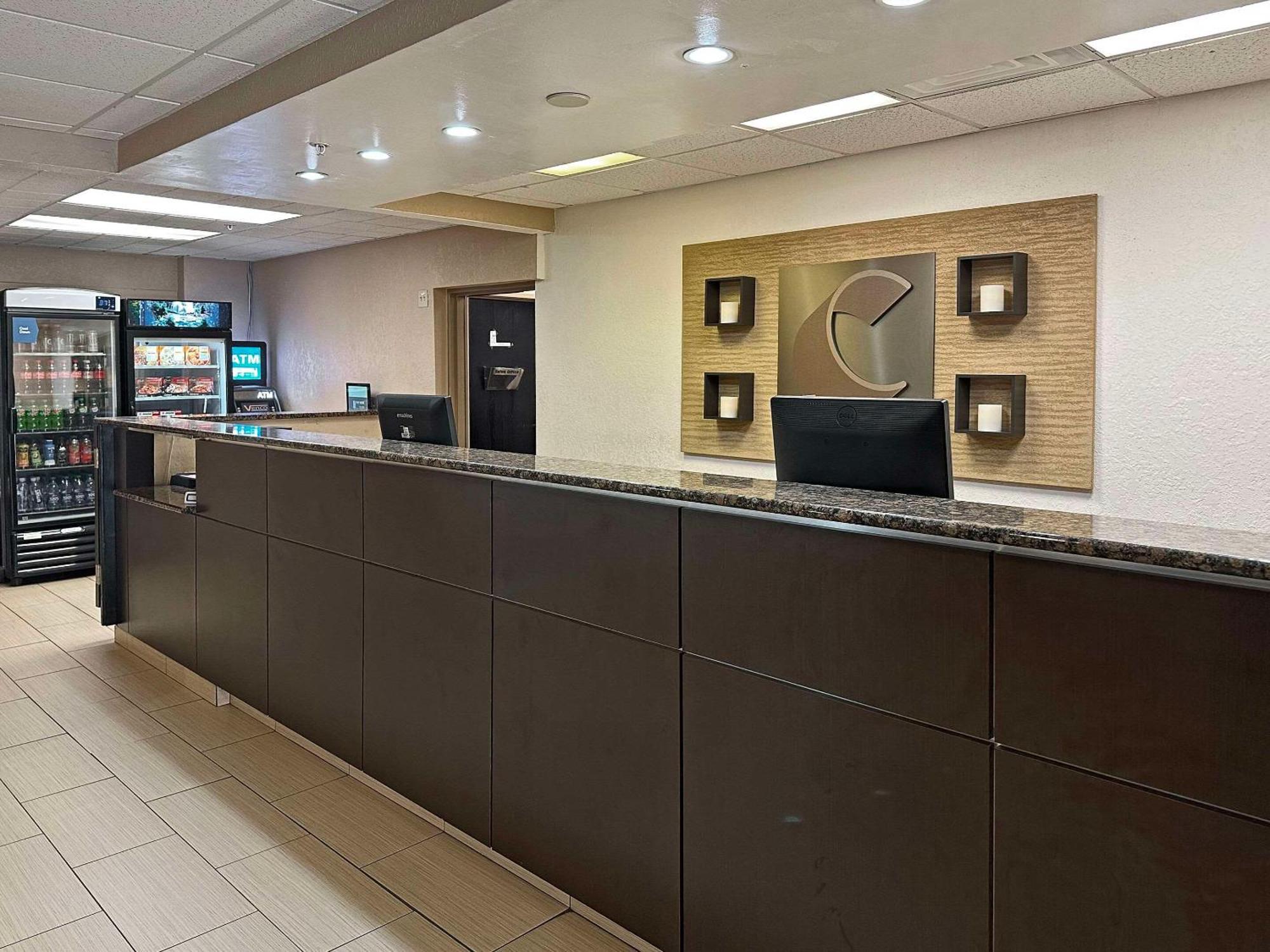 Comfort Suites Concord Mills Екстериор снимка
