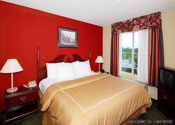 Comfort Suites Concord Mills Екстериор снимка